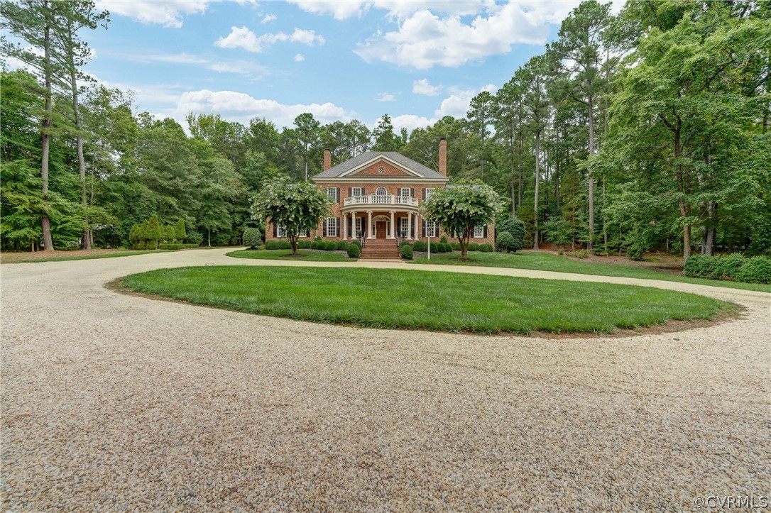 223 Randolph Square Ln