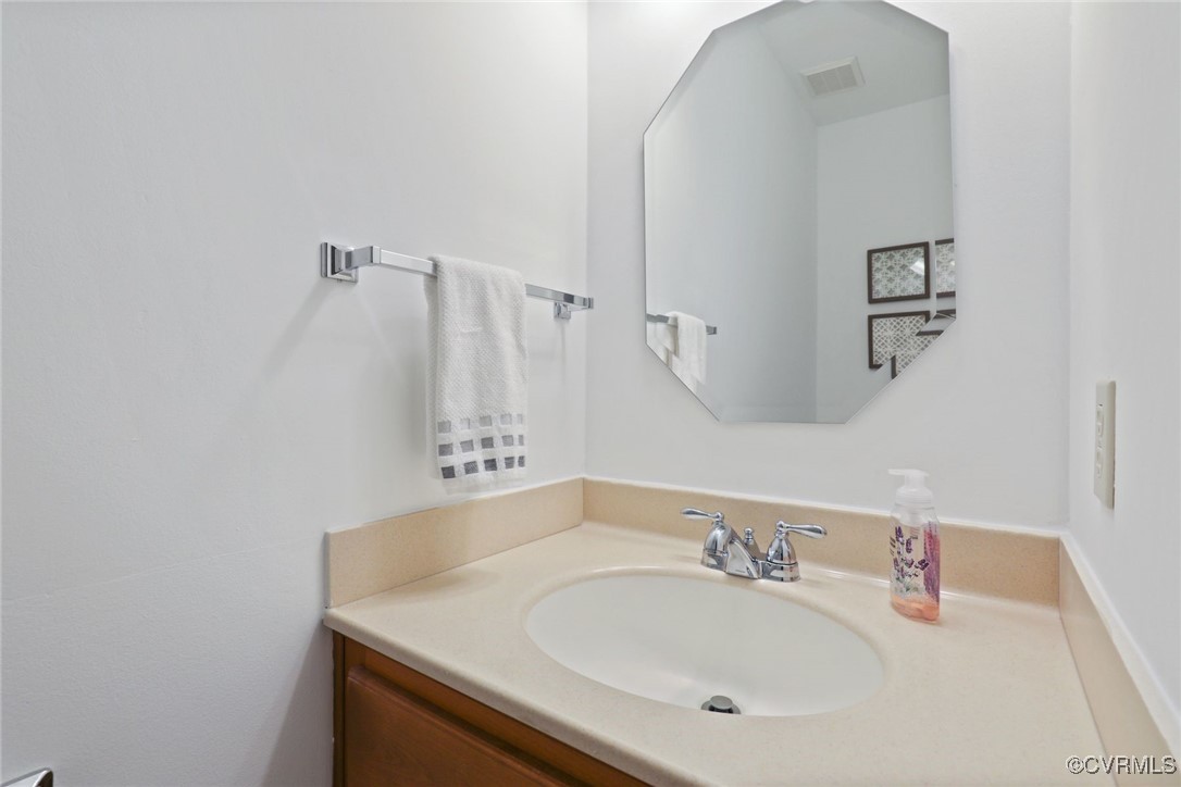 2032 Stoneheather Rd