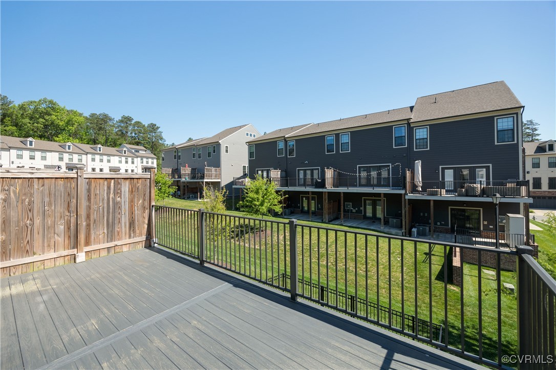 310 Broad Hill Oaks Ln
