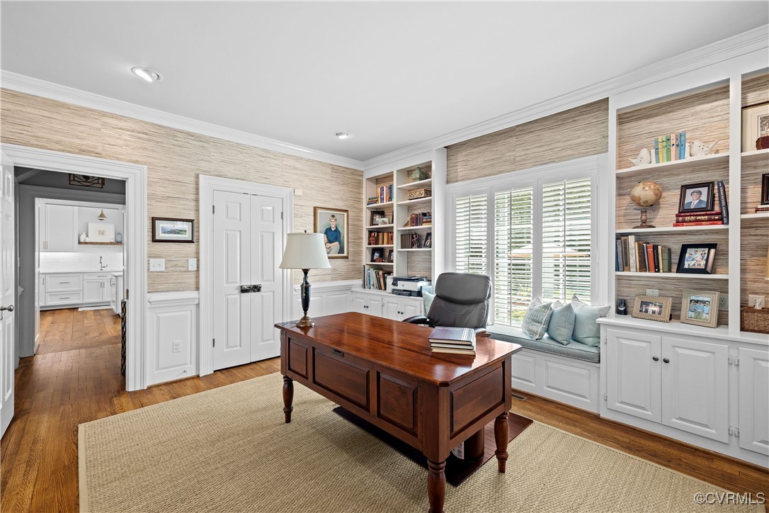 200 Walsing Dr