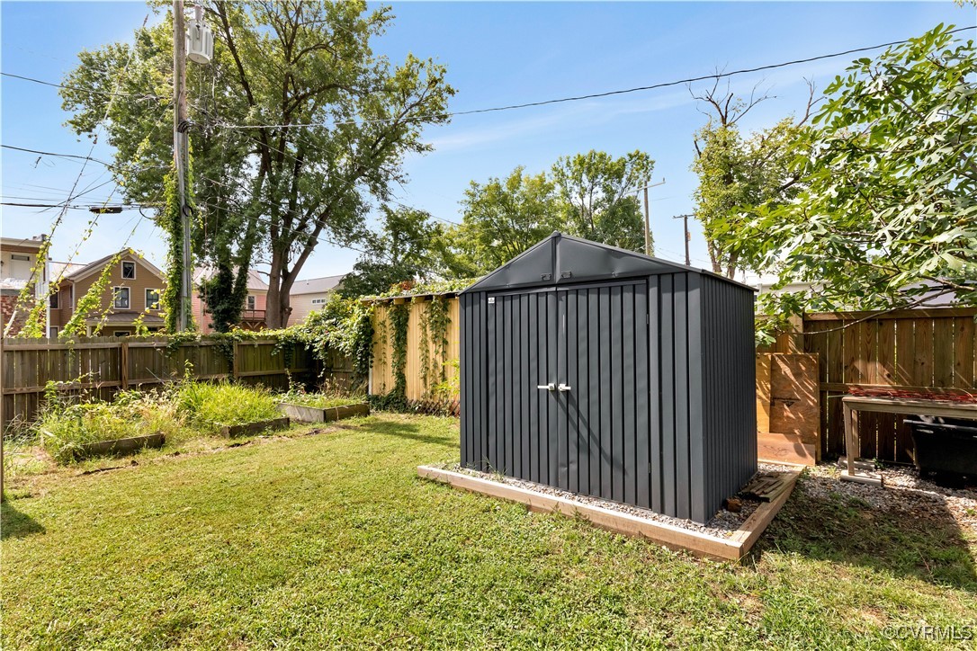 1302 Porter St