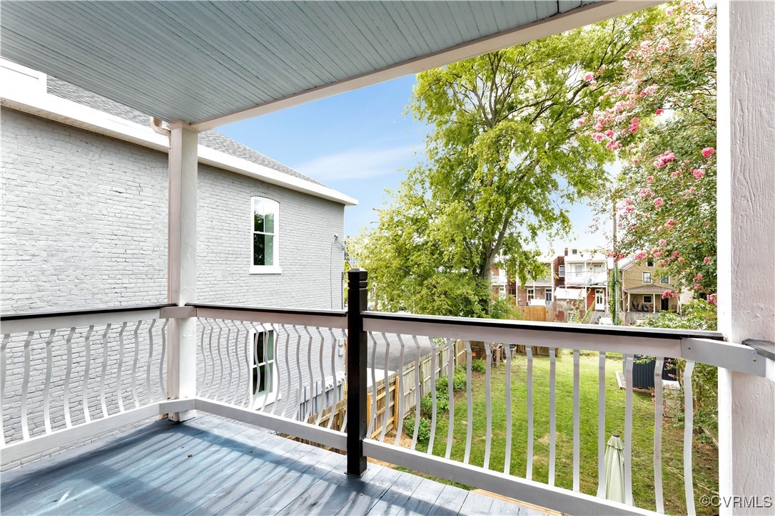 1302 Porter St