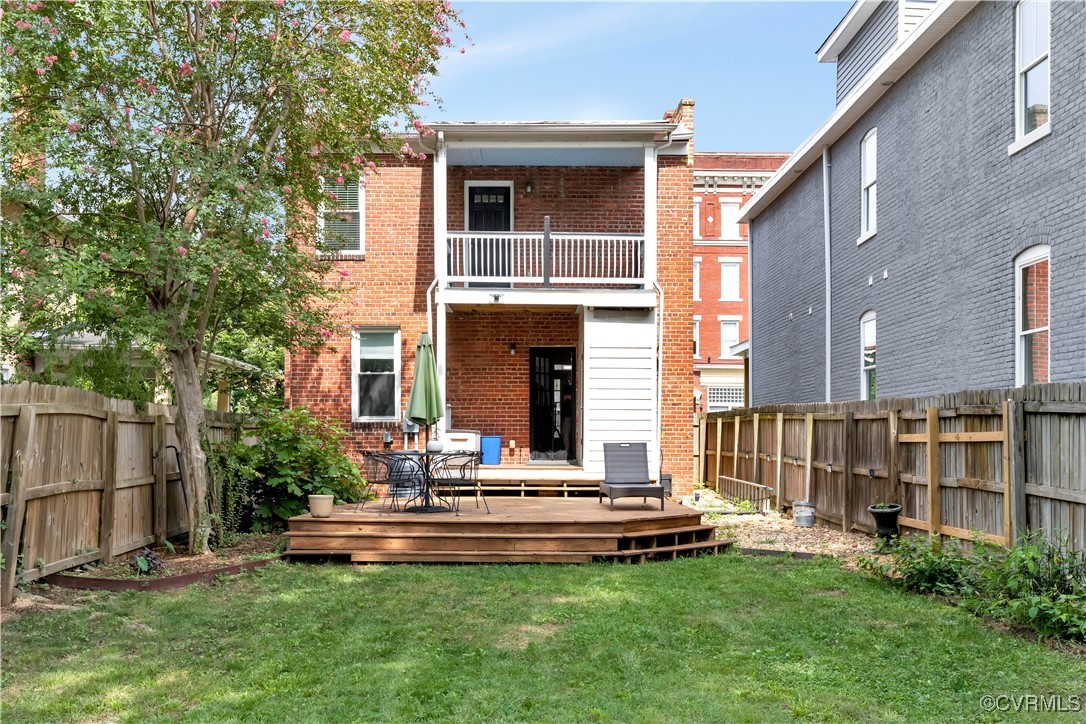 1302 Porter St