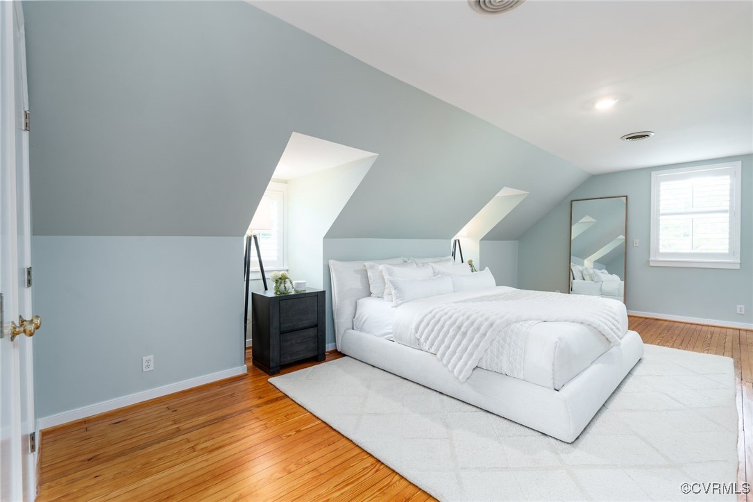 5805 Christopher Ln