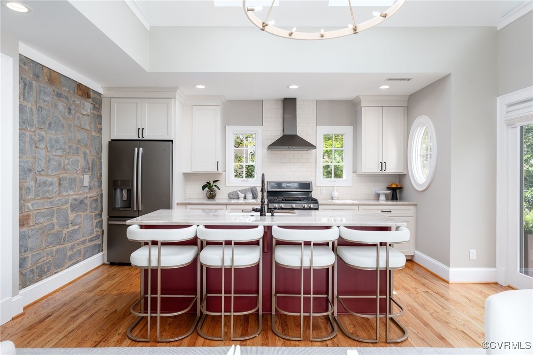 5805 Christopher Ln