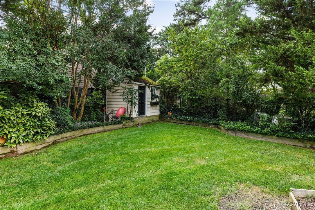 7109 Glen Pky