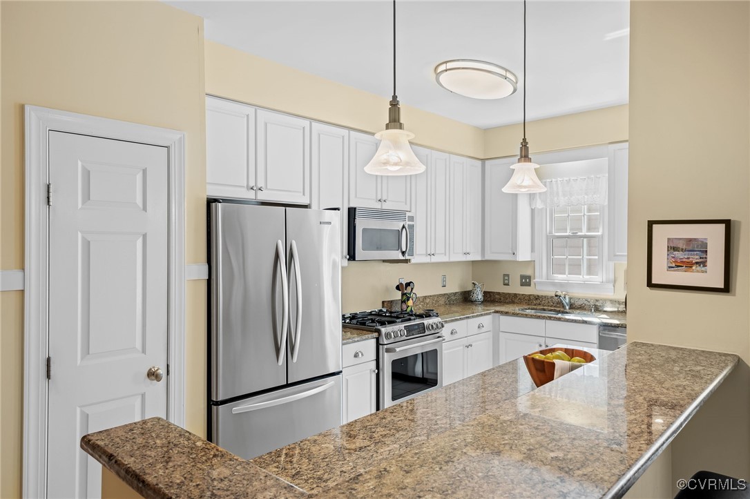 11230 Wellesley Terrace Ct