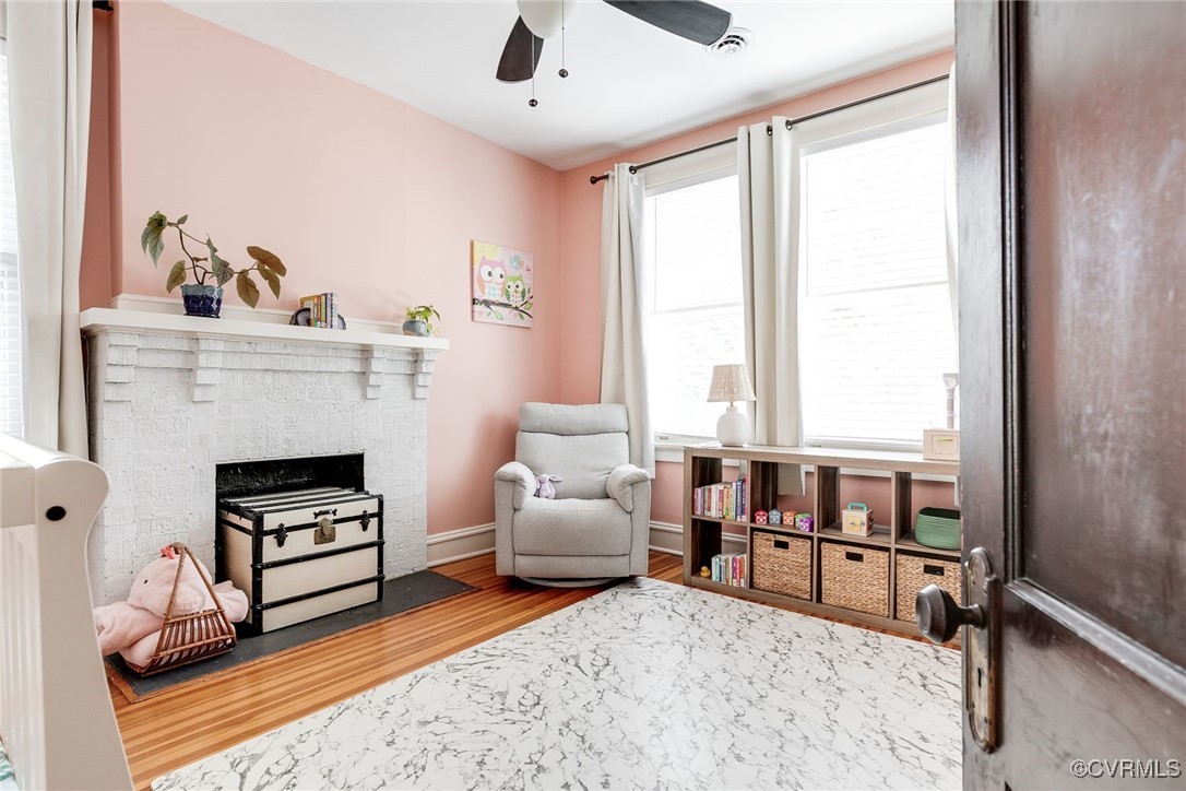 612 W 29th St
