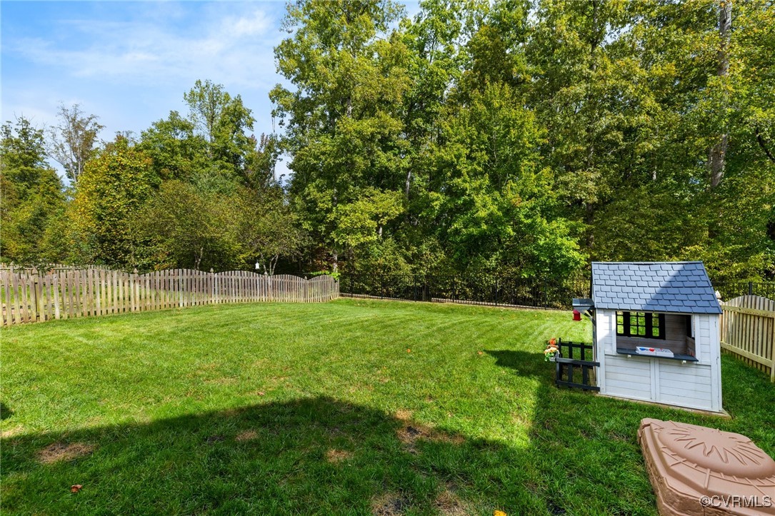 1125 Ashton Village Ln