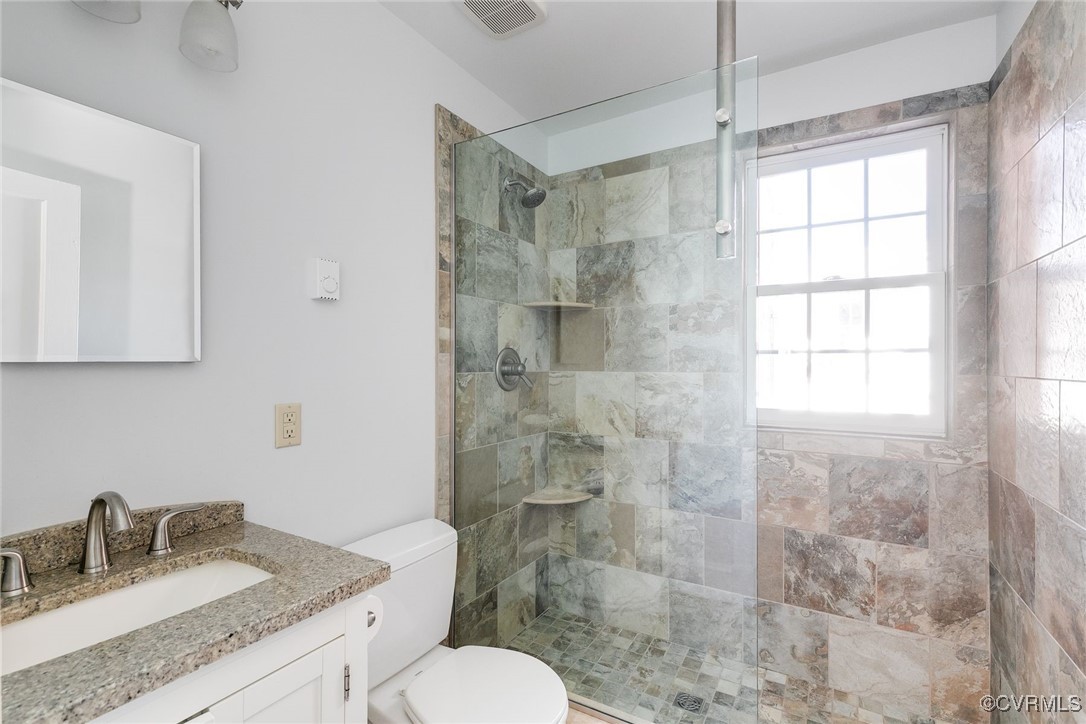 222 Roseneath Rd