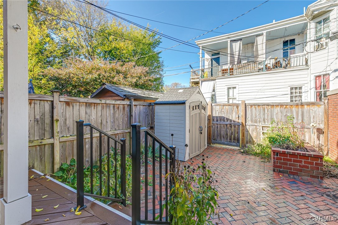222 Roseneath Rd