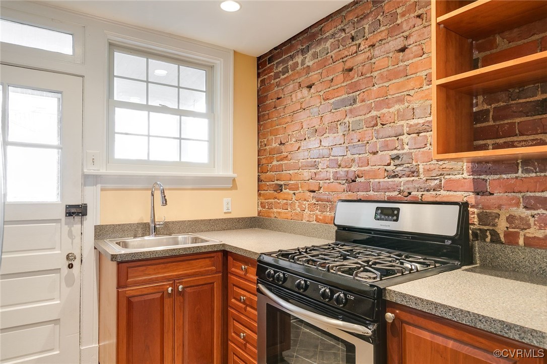 222 Roseneath Rd