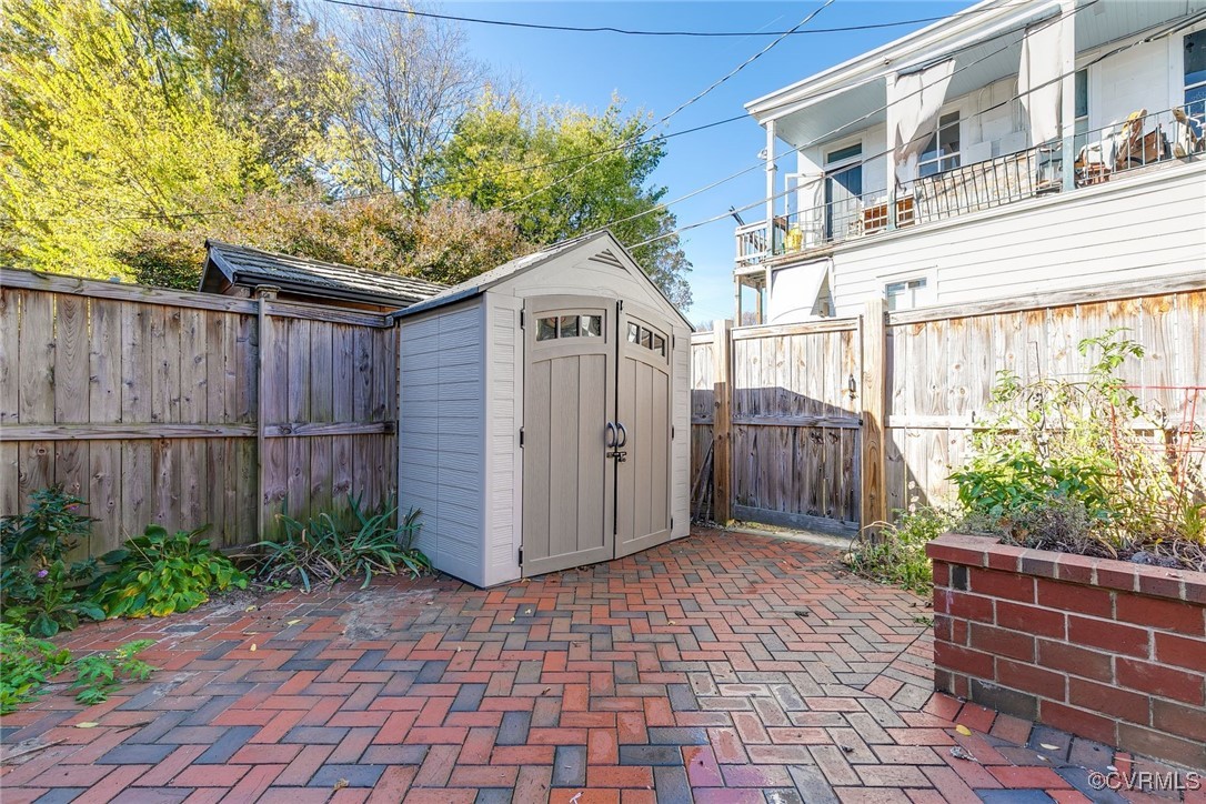 222 Roseneath Rd