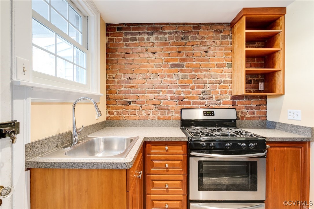 222 Roseneath Rd