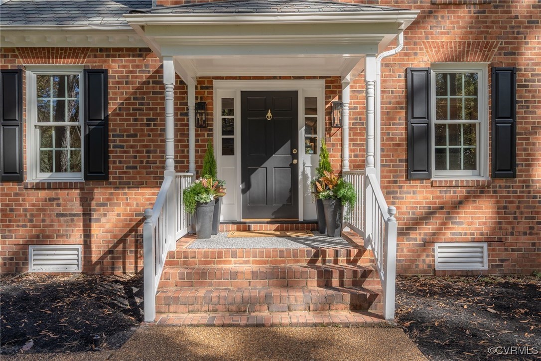 9606 George's Bluff Rd