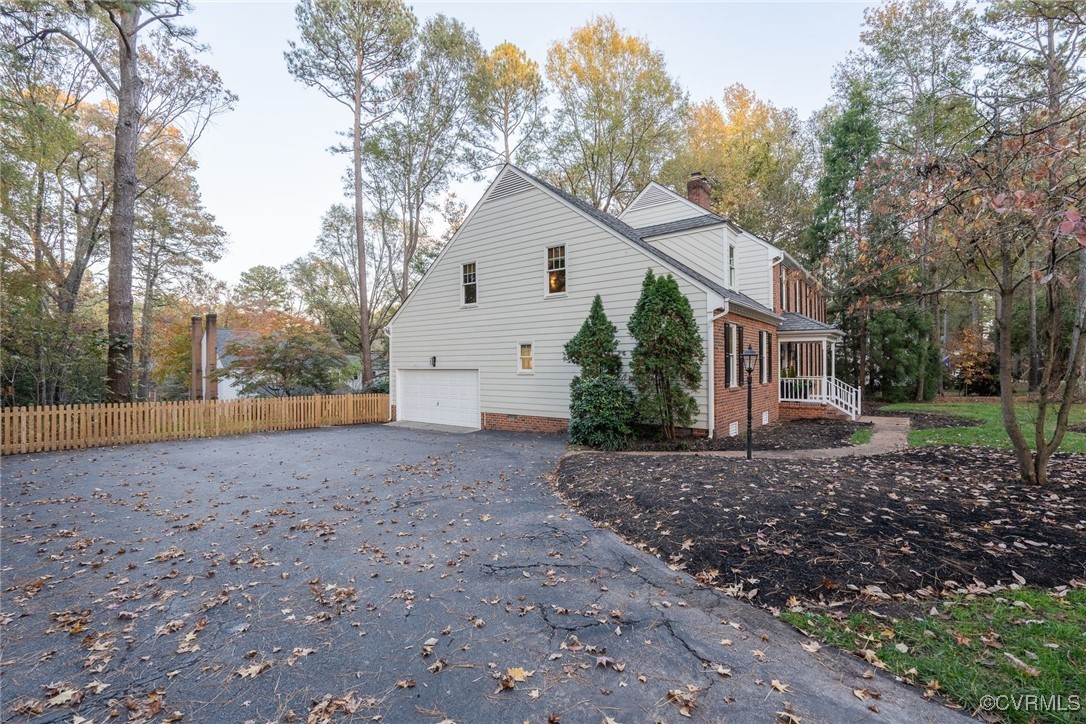 9606 George's Bluff Rd