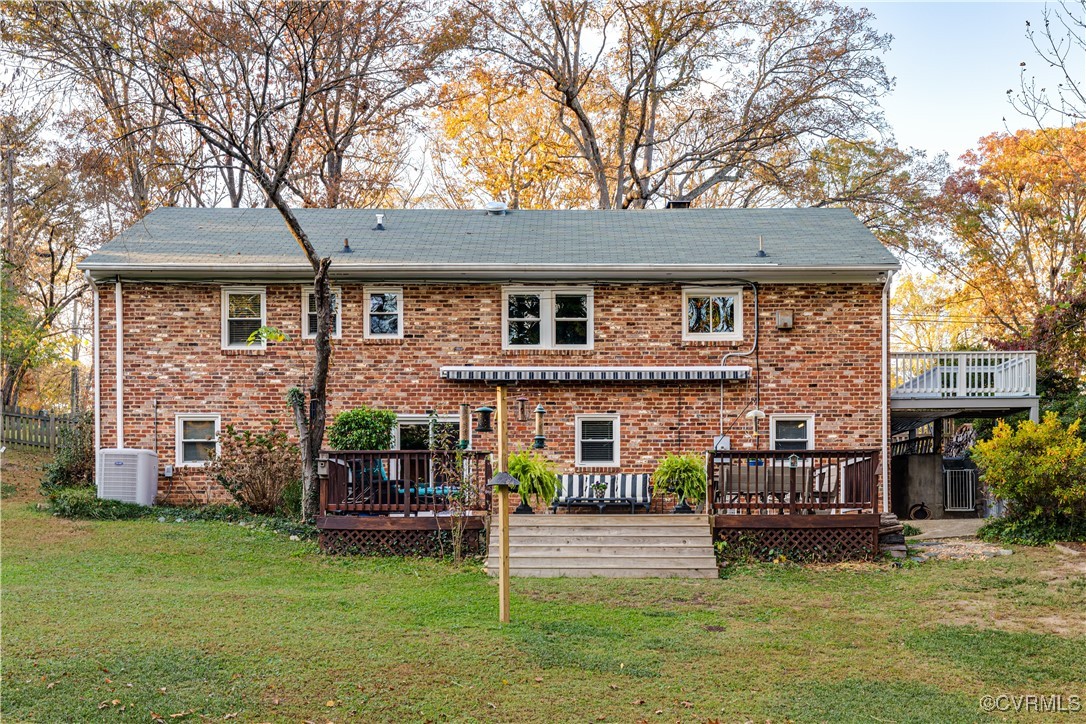 3607 Pinebrook Dr
