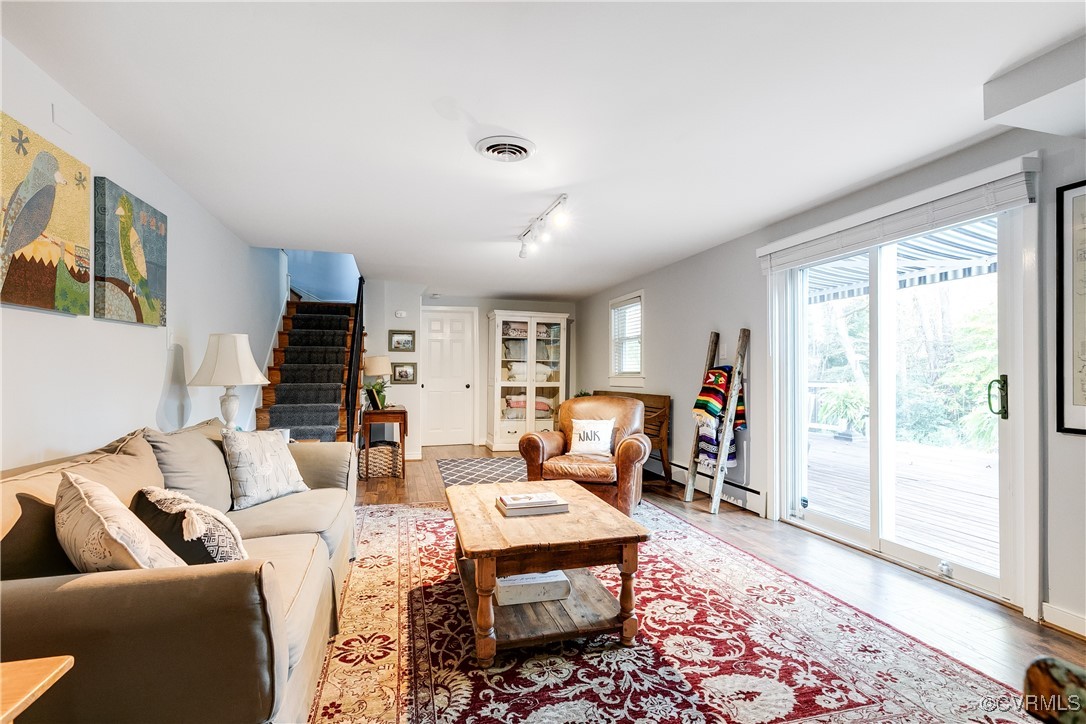 3607 Pinebrook Dr