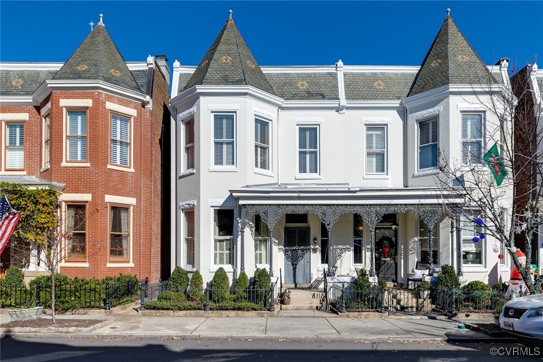 1142 West Ave