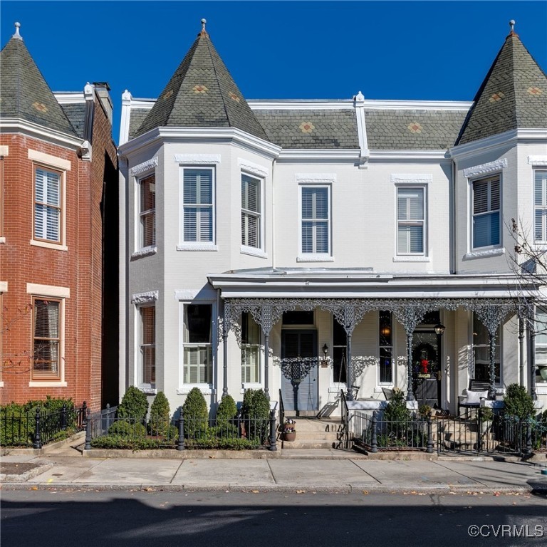 1142 West Ave