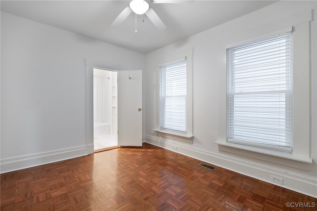 4512 Leonard Pky