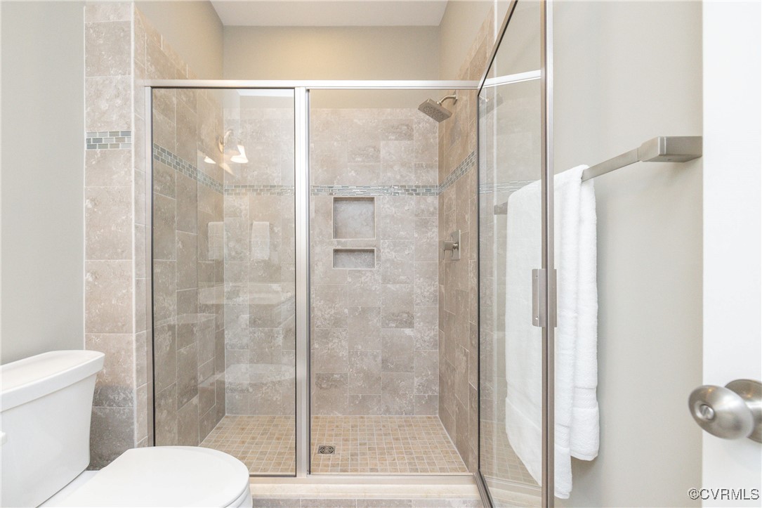 5127 Farmount Ter