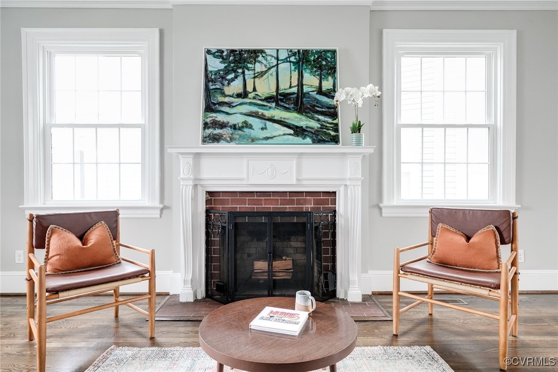 1150 W Washington St