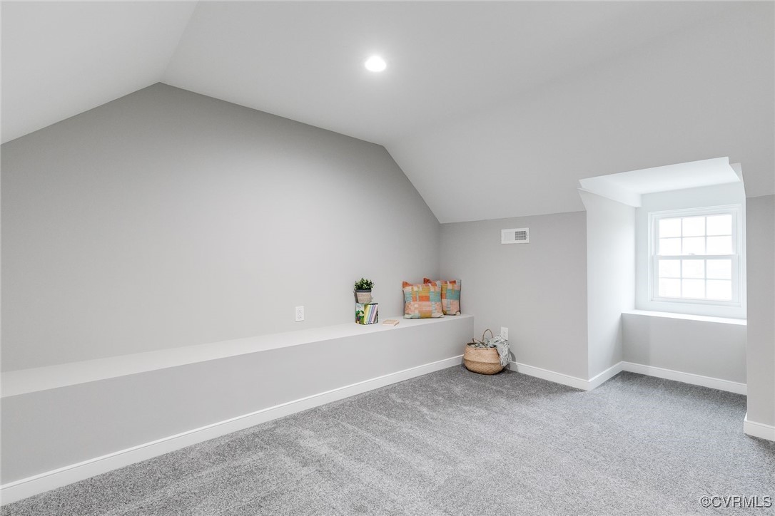 1150 W Washington St