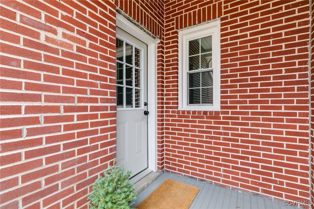 1150 W Washington St