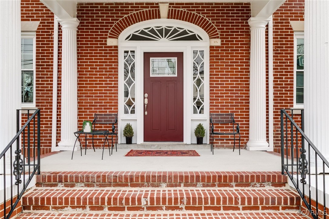 1150 W Washington St