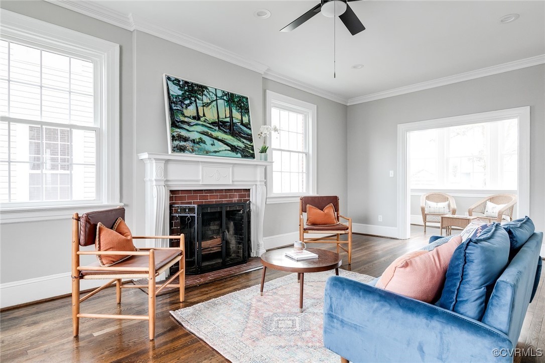 1150 W Washington St