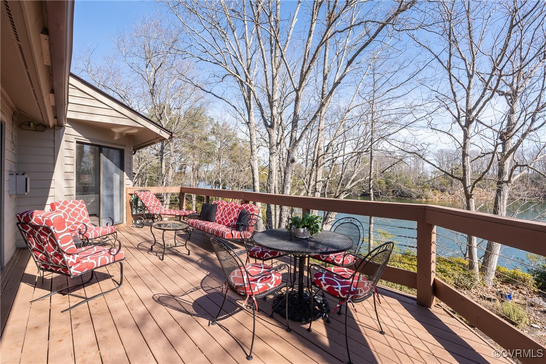 85 Mariners Point Ln Unit#D
