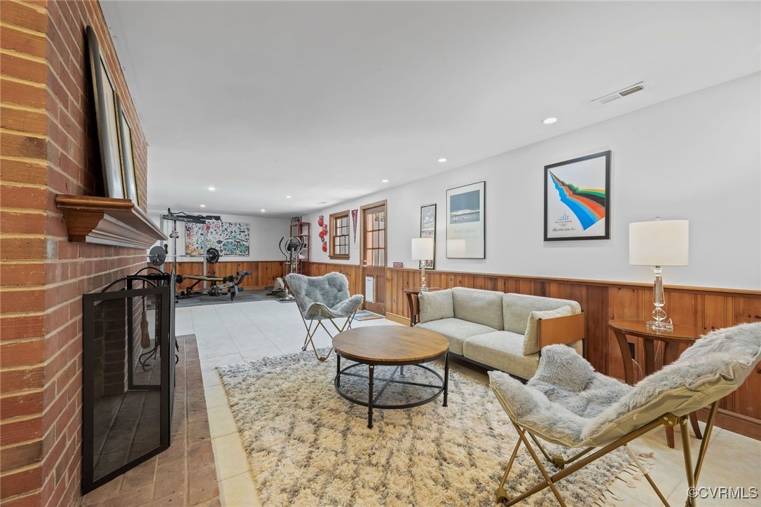 218 Ralston Rd