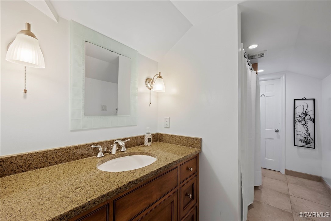 218 Ralston Rd