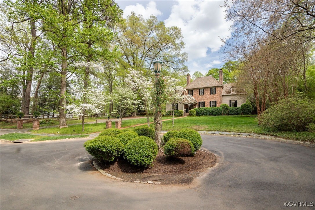 307 Stockton Ln