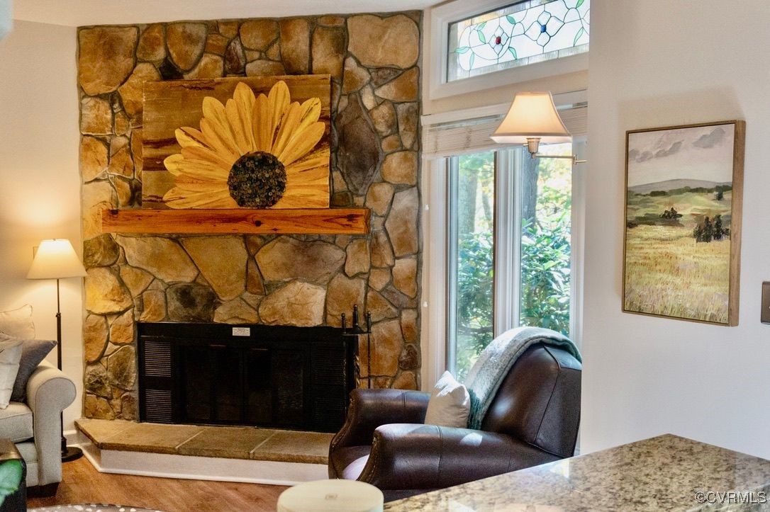 798 Laurelwood
