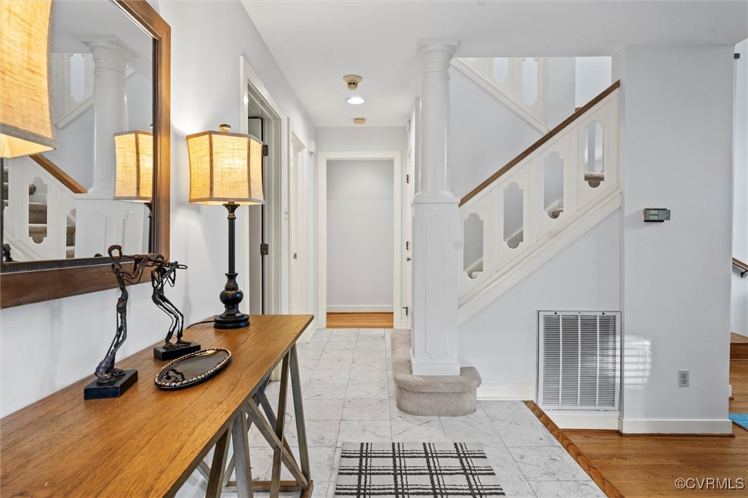 8209 Greystone West Cir