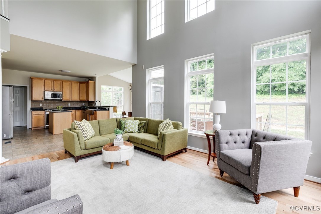 145 Hawk Nest Ct