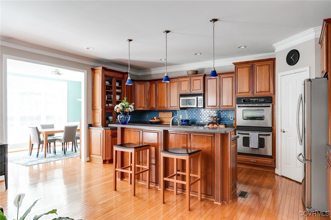 4909 Sadler Place Ct