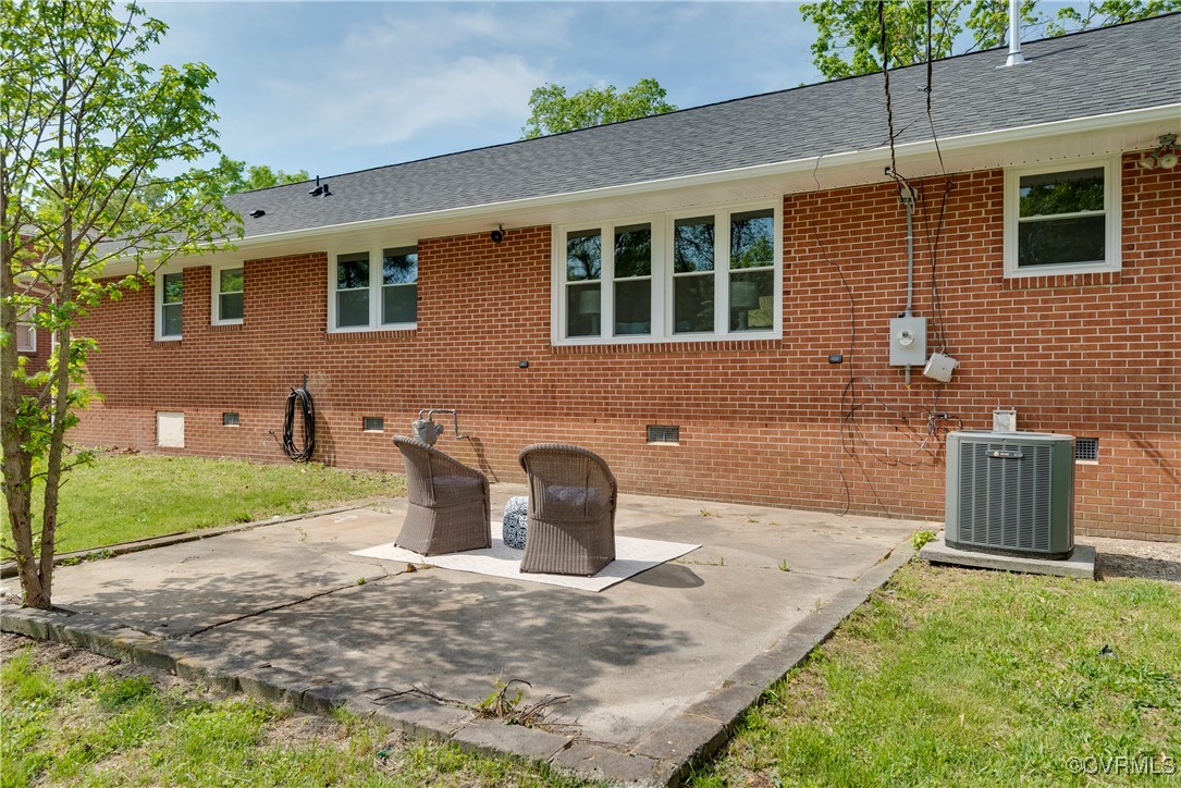 2241 Walton St