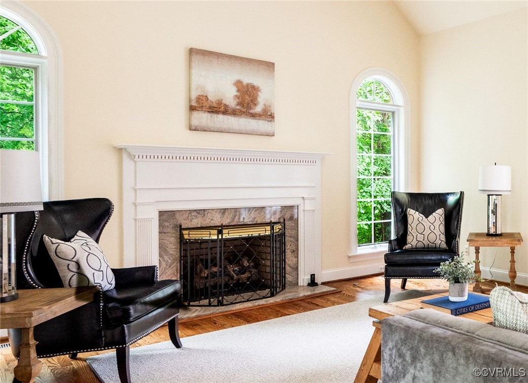 72 W Square Dr