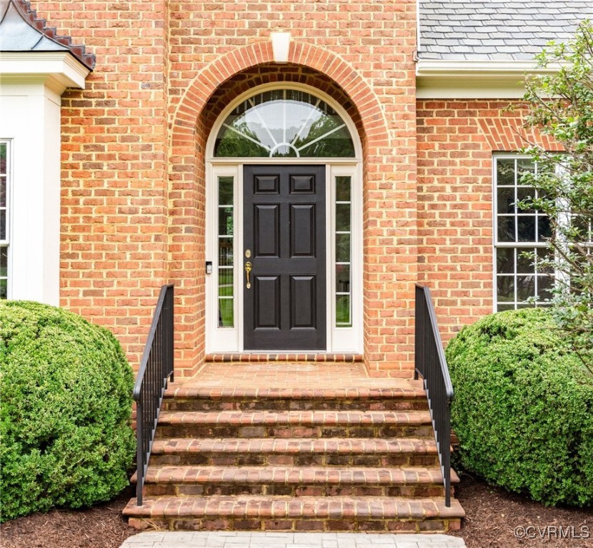 72 W Square Dr