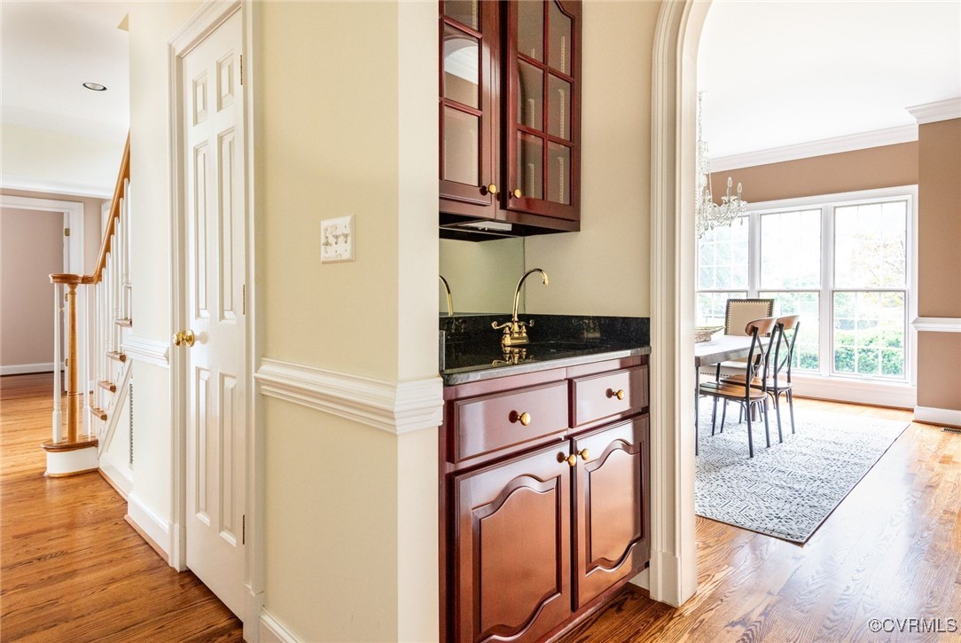 72 W Square Dr