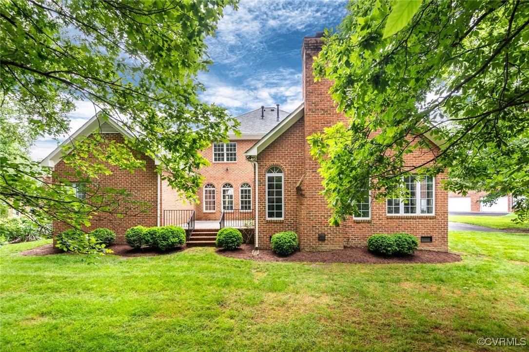 72 W Square Dr