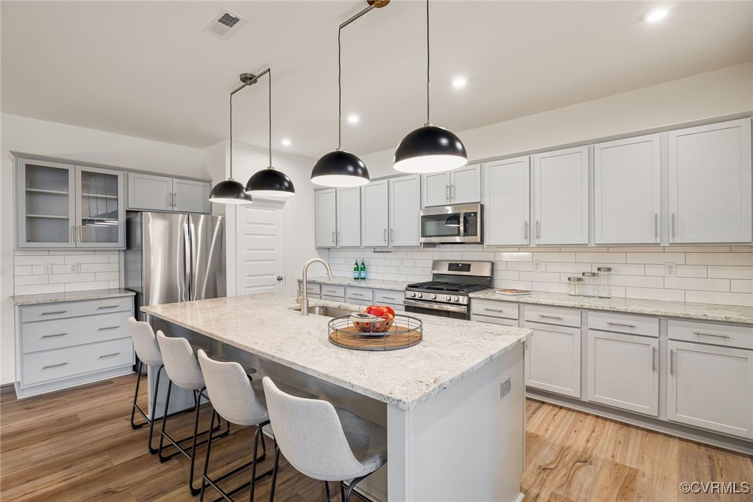 3033 Fletcher Aly