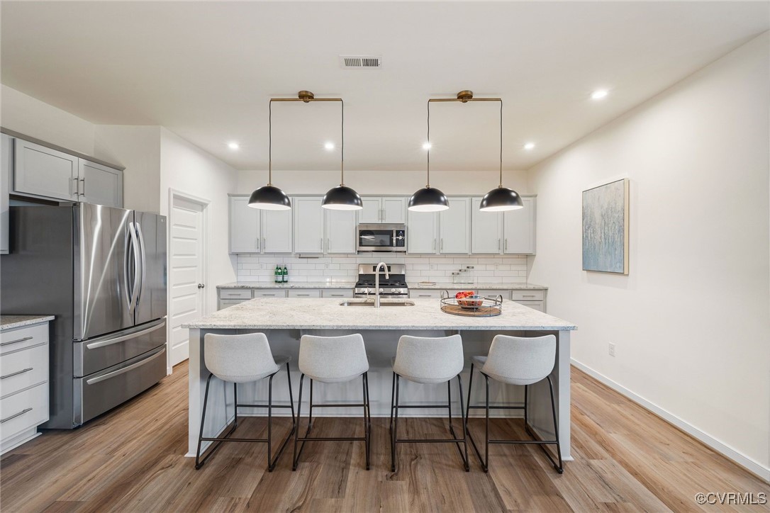 3033 Fletcher Aly