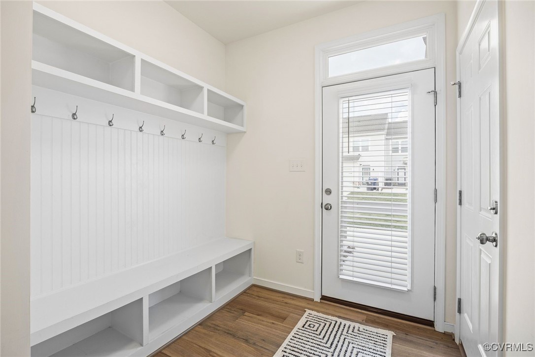 3033 Fletcher Aly