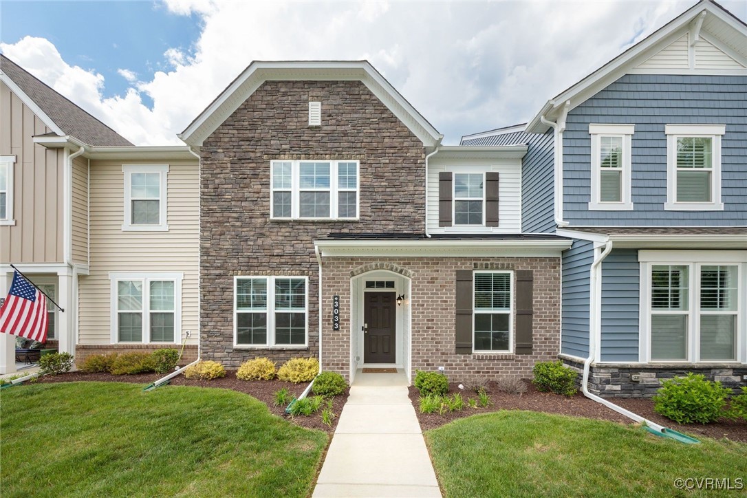 3033 Fletcher Aly
