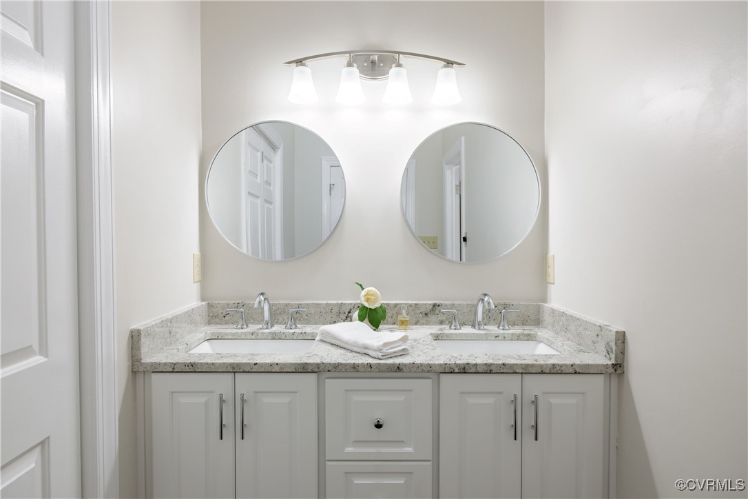 10910 Lesser Scaup Lndg