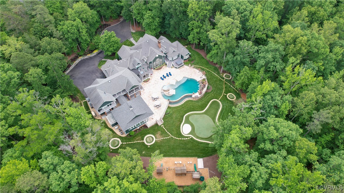 203 Randolph Square Ln